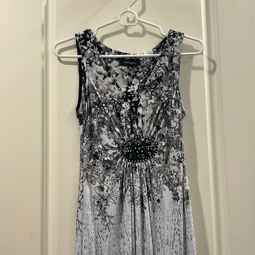 NWOT R&M Richards Sleeveless stretch Maxi Dress V-Neck w/bling embellish Size 6